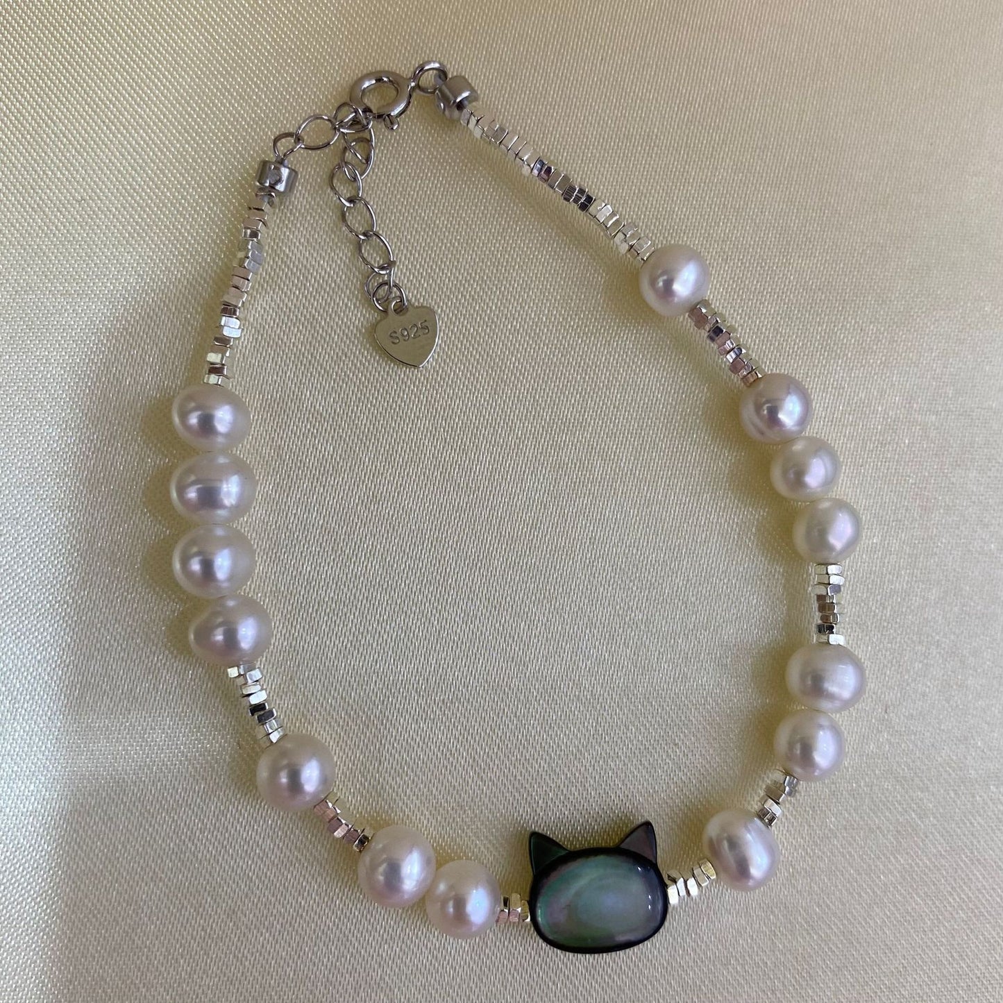Cute Cat Freshwater Pearl Small Silver Bracelet