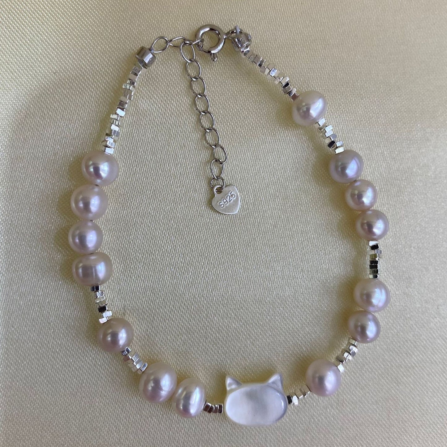 Cute Cat Freshwater Pearl Small Silver Bracelet