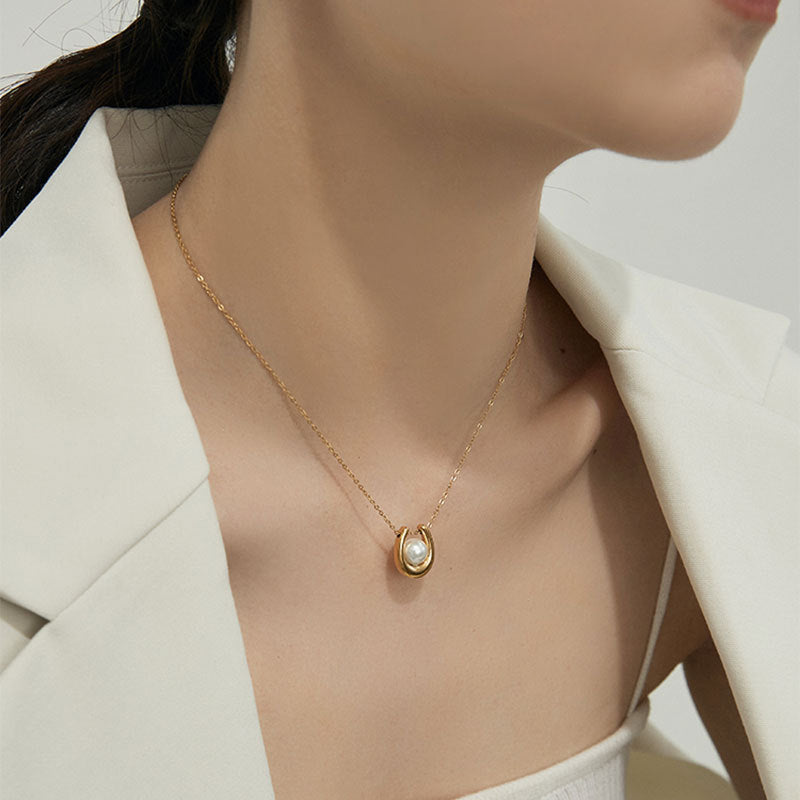 U-shaped Pearl French Titanium Steel Simple High Sense