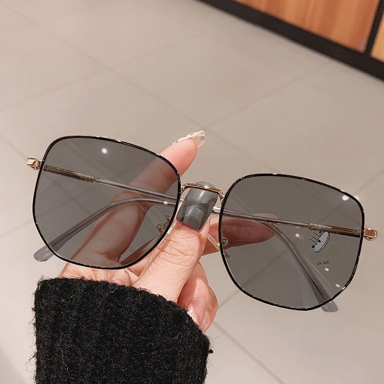 Color Changing Glasses Women's Myopia Can Be Equipped With Degrees